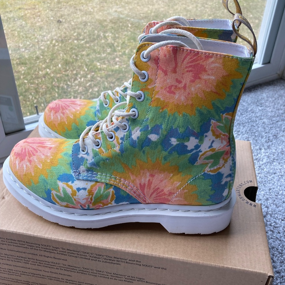 Dr Martens tie dye boots